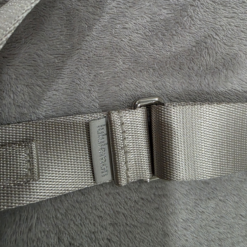 Lululemon - Picture 3 of 9